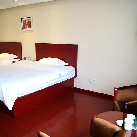 Greentree Inn Shandong Jinan Gaoxin District South Gongye Road Middle Aoti Road Express Hotel Kültér fotó